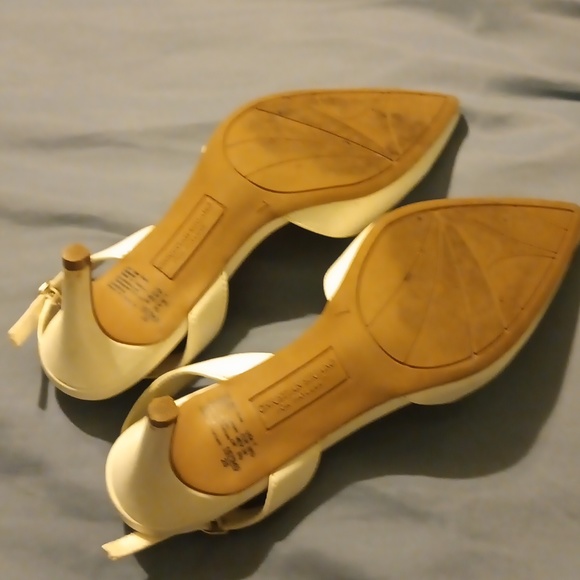 Heels - Picture 4 of 4